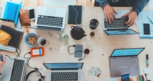 6 tendencias tecnológicas que marcarán la ruta en el 2023