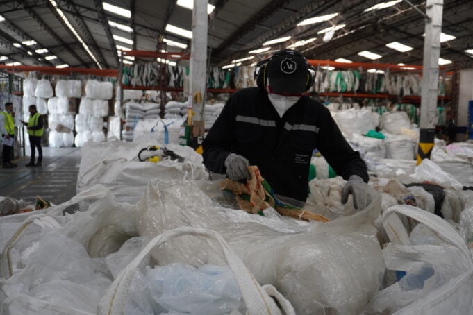 Colombia transforma 8mil toneladas de plástico en 4 plantas a nivel nacional