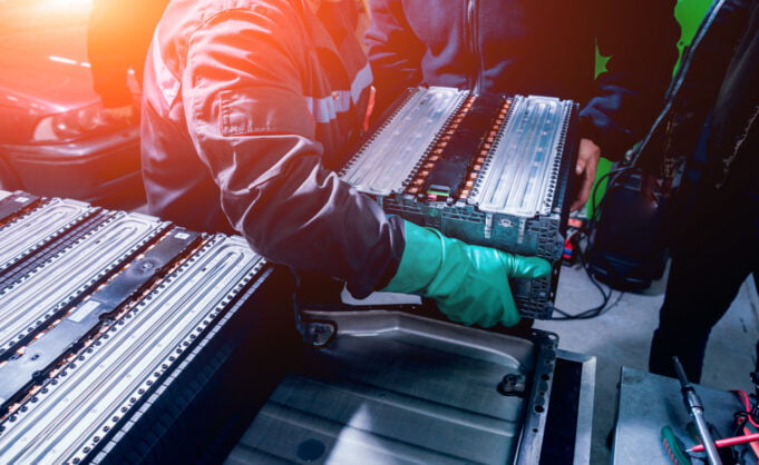 El reciclaje de baterías de vehículos eléctricos se suman a la iniciativa de economía circular