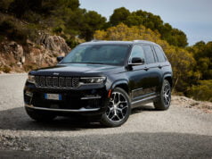 La gama Jeep® 4xe al completo, protagonizada por el nuevo Grand Cherokee
