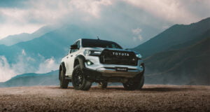 Llega a Colombia la nueva Toyota Hilux GR SPORT con tres mejoras al estilo Rally-road.