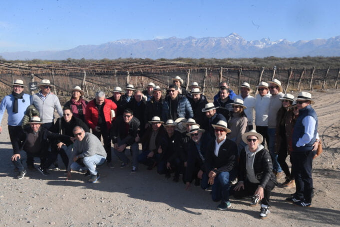 General Motors Sudamérica organizó el viaje del “Club del Presidente” en Argentina