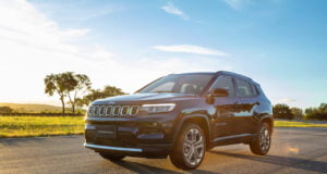 3 razones para sumarse a la Manada más aventurera a bordo del Jeep® Compass
