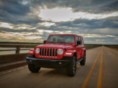 Jeep® Wrangler Unlimited Sahara, un icono todoterreno