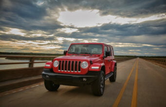 Jeep® Wrangler Unlimited Sahara, un icono todoterreno