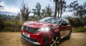 Peugeot eleva la experiencia al volante