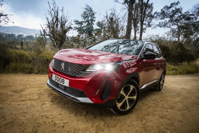 Peugeot eleva la experiencia al volante