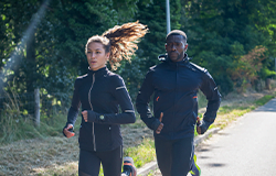 3 cosas clave para mejorar el rendimiento y evitar lesiones si va a participar en la Media Maratón de Bogotá