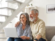 Cuatro tecnologías infaltables en los dispositivos auditivos