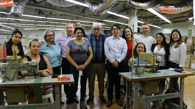 Ministerio de Comercio, Industria y Turismo a través de iNNpulsa Colombia, junto a la Corporación Minuto de Dios y a la Cámara de Comercio de Medellín, pone en marcha el primer Zasca en Antioquia