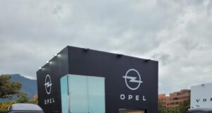 Opel se toma Colombia y recorre Medellín, Pereira y Manizales