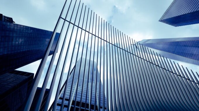 Kyndryl presenta servicios bancarios y de la industria financiera para los clientes de Google Cloud