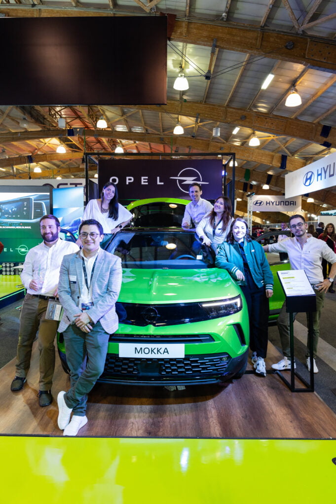 Opel continúa pisando fuerte en Colombia y supera sus metas en un 143% durante el Salón del Automóvil