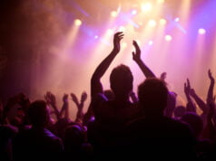 Cuide sus oídos en temporada de conciertos