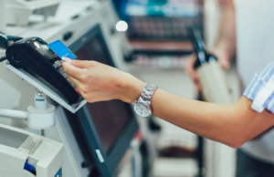 ¿Cómo prevenir los robos en el Autopago durante la alta Temporada Navideña?