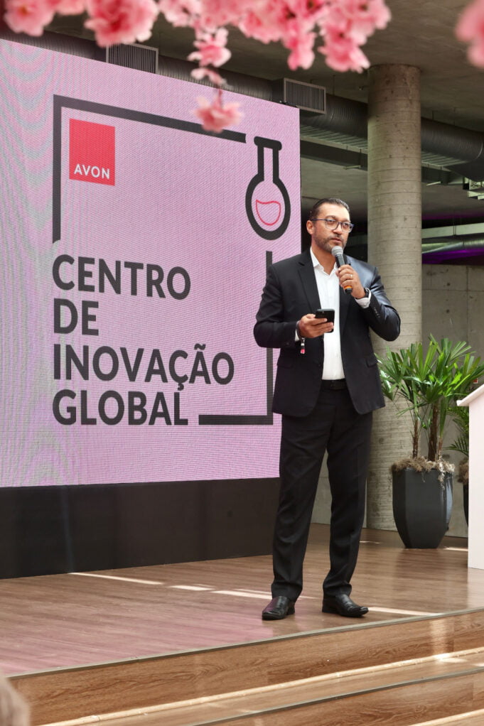 Avon inaugura un Centro de Innovación Global en Cajamar