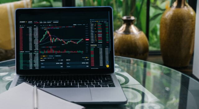 A pesar de la situación macroeconómica, más de un 70% de colombianos ve probable invertir en los próximos 6 meses