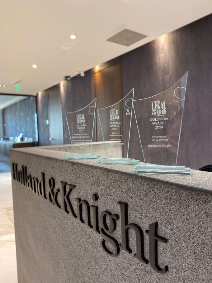 Holland & Knight recibe reconocimientos en “The Legal 500 Colombia Awards”