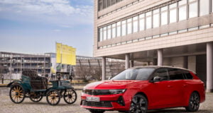 Opel cumple 125 años como fabricante de automóviles