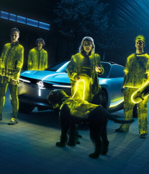 Opel Experimental: el primer modelo pintado con luz que se puede ver en la oscuridad