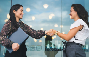 5 soluciones para incrementar la participación de mujeres en el sector TI en Colombia