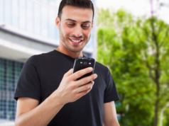 Los hombres solteros acuden a Ashley Madison para tener citas sin juicios ni inhibiciones