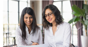 Estudio revela que los productos en los que más invierten las mujeres en Colombia son los FPV y los CDT