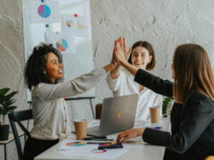 Banco Contactar fue reconocido por Bancóldex por su crecimiento y apoyo al sector microempresarial del país