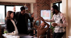 Aon es reconocida por sus prácticas de diversidad e inclusión en América Latina por el Top Empoyers Institute