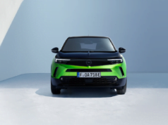 ¿Qué buscan los papás tecnológicos en un carro?