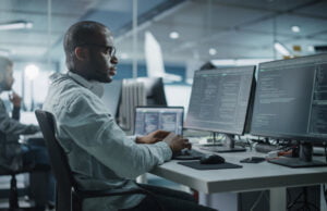 El informe anual de Fortinet sobre brecha de habilidades revela una conexión creciente entre las violaciones de ciberseguridad y la escasez de competencias