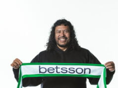 El legendario ‘escorpión’, René Higuita, es el nuevo nuevo embajador de Betsson