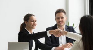 La importancia de capacitar el talento comercial en las empresas frente a la escasez del mercado