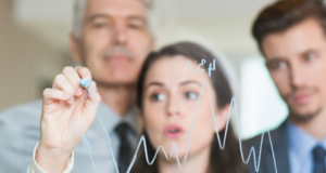 Carreras clave en el sector financiero: 5 profesiones demandadas en el mercado laboral actual