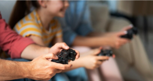 El desarrollo de videojuegos es una industria en constante crecimiento y evolución, que abarca desde la creación de juegos móviles simples hasta experiencias inmersivas en realidad virtual.