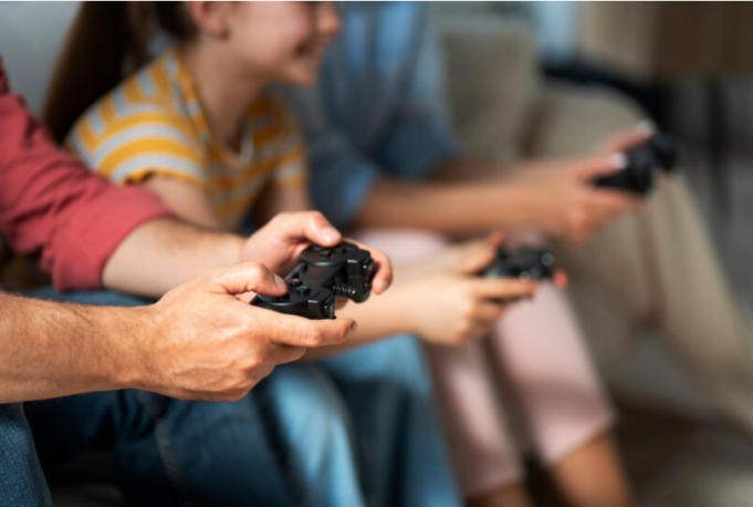 El desarrollo de videojuegos es una industria en constante crecimiento y evolución, que abarca desde la creación de juegos móviles simples hasta experiencias inmersivas en realidad virtual.