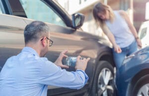 Autos y salud: los ramos de seguros que presentan más casos de fraude