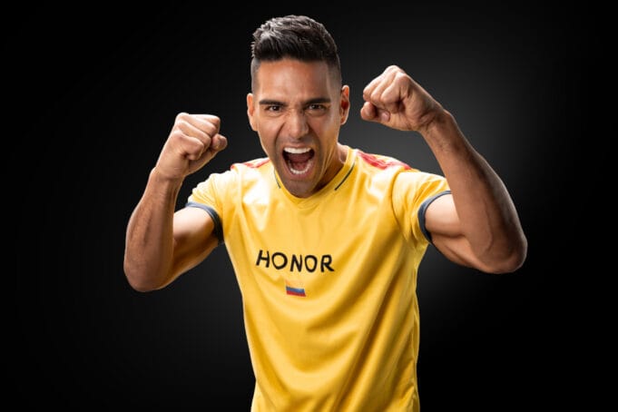 Falcao eligió el HONOR 200 como su celular. ‘El Tigre’ escogió a HONOR, la marca que más le recomendaron los colombianos, ¿por qué?