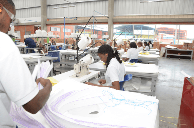 Por programas de Economía Circular y Empleo Incluyente, Pavco Wavin recibe reconocimiento Xposible 2024