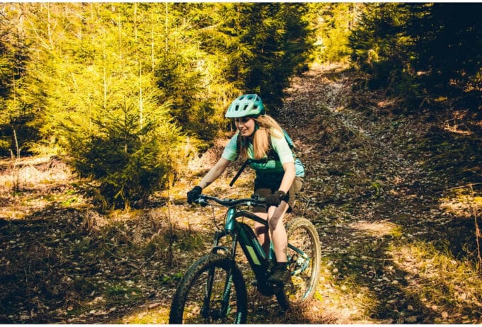 Así podrá personalizar su casco por uno de los artistas más reconocidos del país: cómo y cuándo hacerlo