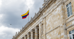 A B C de expertos para contratar con el estado colombiano, claves desde la experiencia tecnológica