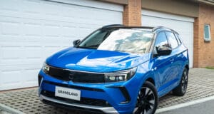 Explora nuevos destinos con Opel: 5 lugares para viajar por carretera en 2025