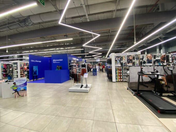 Tienda deportiva anuncia descuentos en todas sus tiendas a nivel nacional