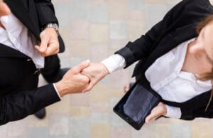 En Colombia aumentó un 35% el valor de las transacciones en el mercado de fusiones y adquisiciones, según Aon