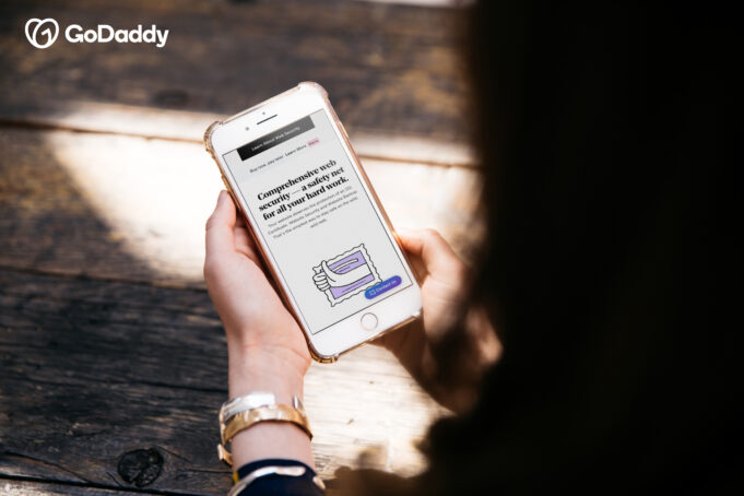 GoDaddy despliega escudo digital, con renovación automática trimestral