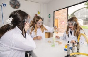Buckingham School lanza programa de becas «Creer en Colombia» como impulso a la equidad educativa para jóvenes talentosos.