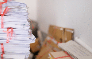 ¿El papel tiene los días contados? Cómo las organizaciones en Colombia pueden acelerar su eficiencia abandonando los impresos