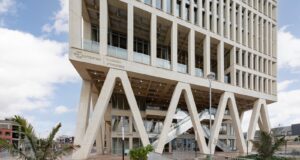 UCompensar estrena campus que elimina barreras entre academia y empresa