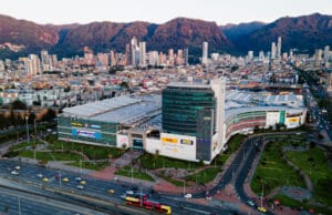Mallplaza aumenta su flujo de visitas (29,4%), ingresos (36,8%) y EBITDA (42,6%) posicionándose como la compañía con mayor crecimiento de la industria