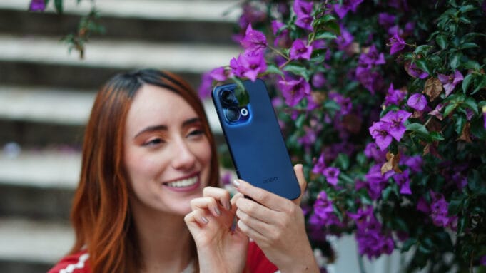 Un regalo que captura momentos únicos: el OPPO Reno13 5G para mamá
